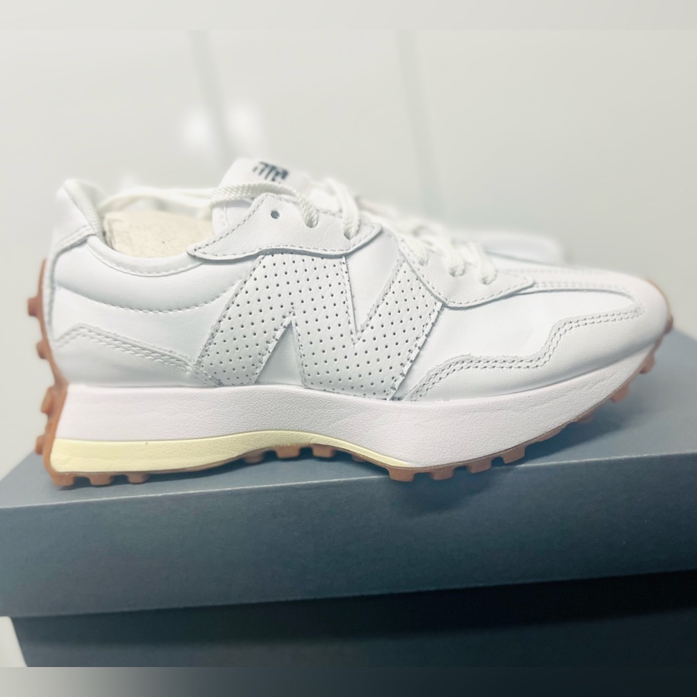 New Balance 327 Leather Women Sneakers Shoes White size 5.5  NEW  #WS327LS - Picture 10 of 15